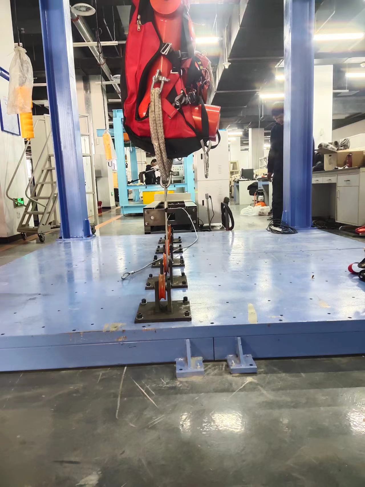 测试安全带断裂强力的仪器