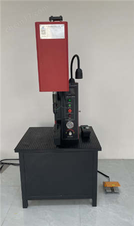 輾鉚機(jī)深圳鉚釘機(jī)電風(fēng)設(shè)備制造變壓器外殼