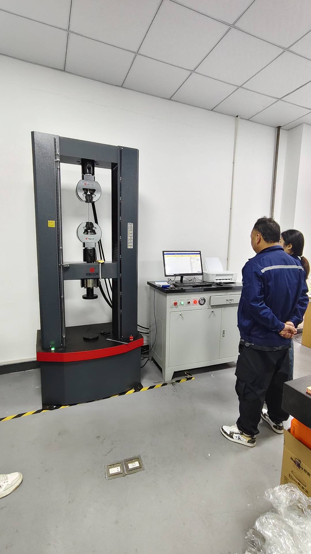 三思永恒與華雄機(jī)械合作圓滿成功