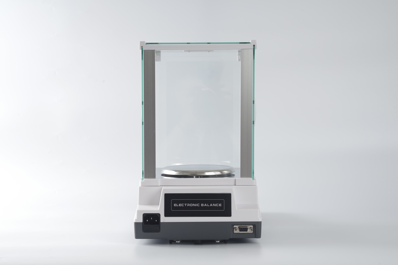 电子天平万分之一天平-线性校准,自动温补,自动归零.JPG 电子天平使用注意事项